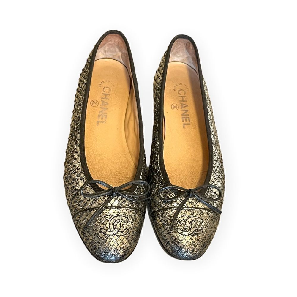 ❤️SOLD❤️CHANEL CC CAP TOE BALLET FLATS METALLIC PYTHON |SIZE: 39|